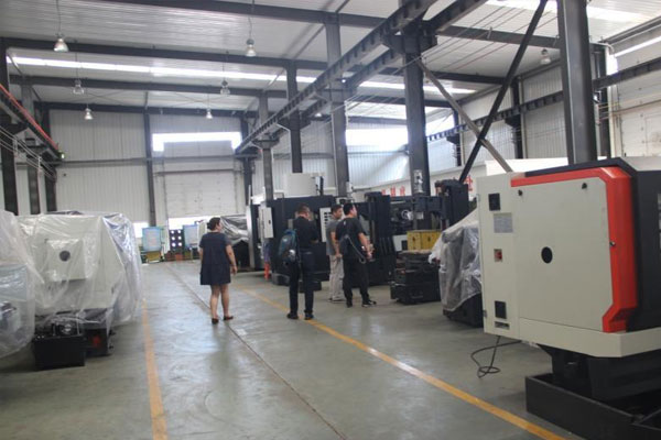 大連客戶來公司參觀考察